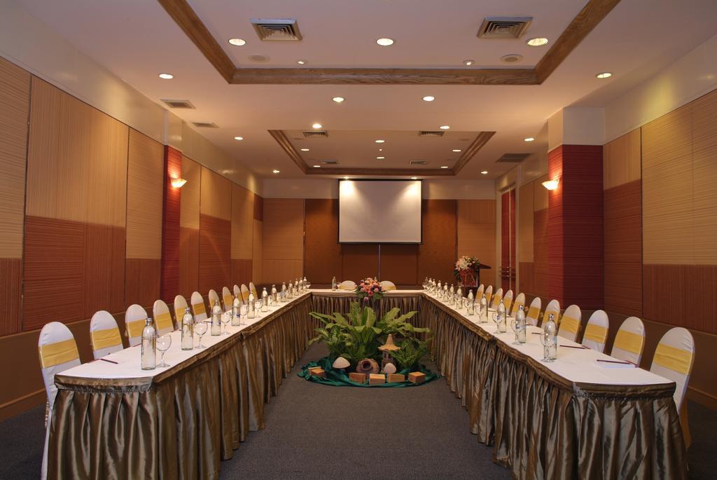 Chon Inter Hotel Csonburi Kültér fotó
