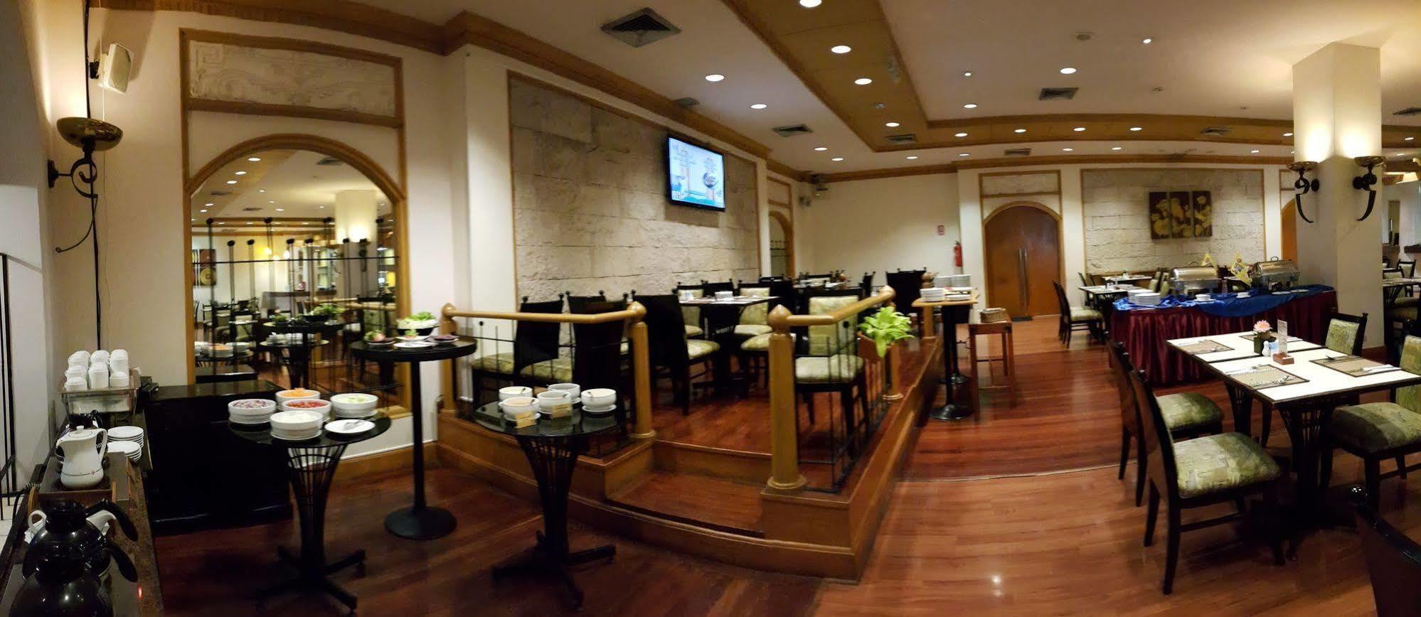 Chon Inter Hotel Csonburi Kültér fotó