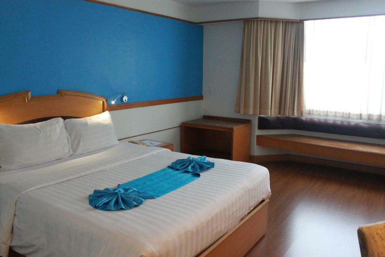 Chon Inter Hotel Csonburi Kültér fotó