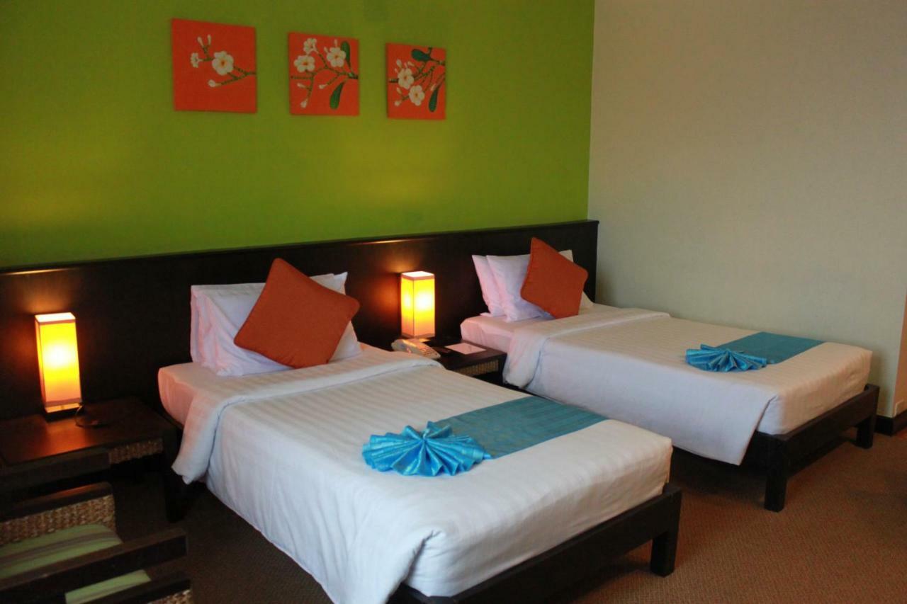 Chon Inter Hotel Csonburi Kültér fotó