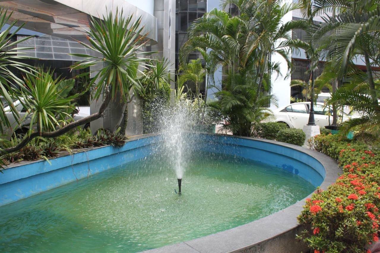 Chon Inter Hotel Csonburi Kültér fotó